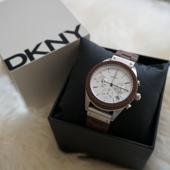New&Authentic DKNY Rubber Band Women's Watch - Picture 3 of 3